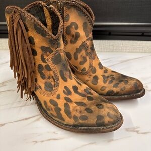 LIBERTY BLACK Chloe Chita Miel Cheetah booties with fringe